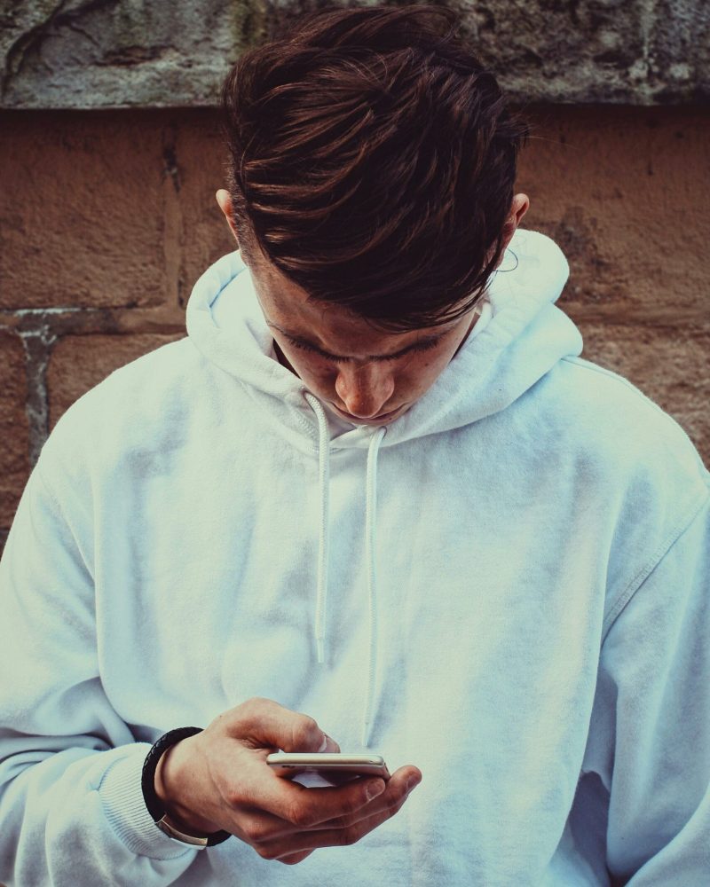 pexels-otutotu-2046790